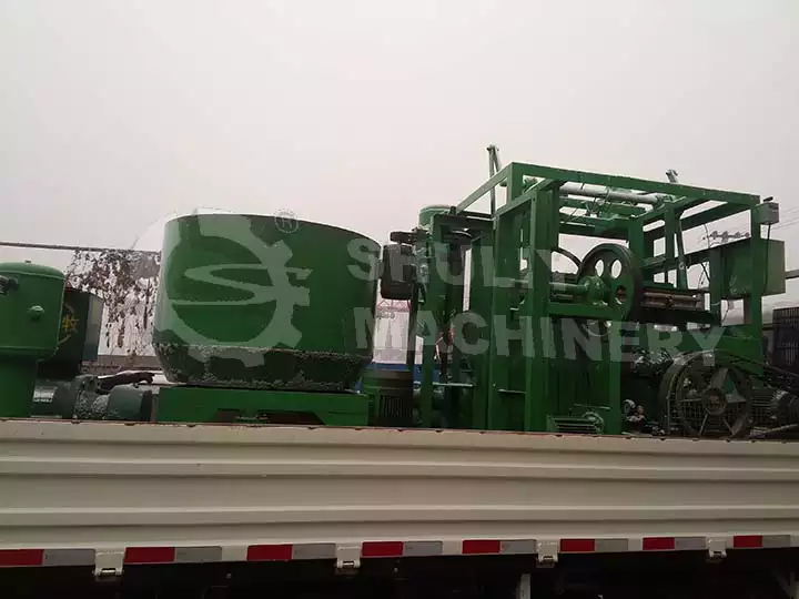 Egg Carton Production Line | Egg Carton Machine 14 Loading the egg carton production line
