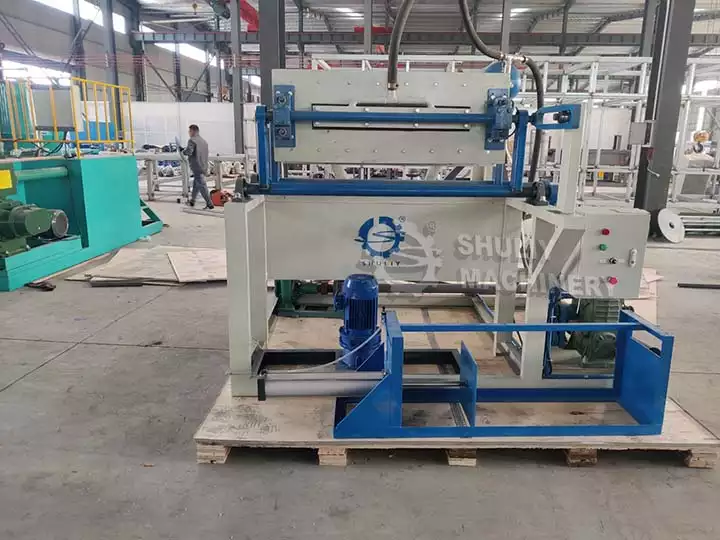 La perspectiva del fabricante de bandejas para huevos en la industria avícola y del huevo 2 Planta de fabricación de bandejas para huevos.