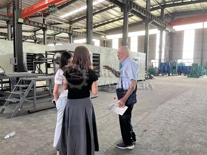 Customer visited egg tray machine factory
