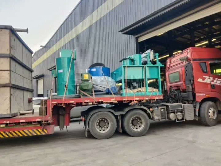Pequena máquina de moldagem de bandejas para ovos ajuda Camarões a produzir embalagens ecológicas