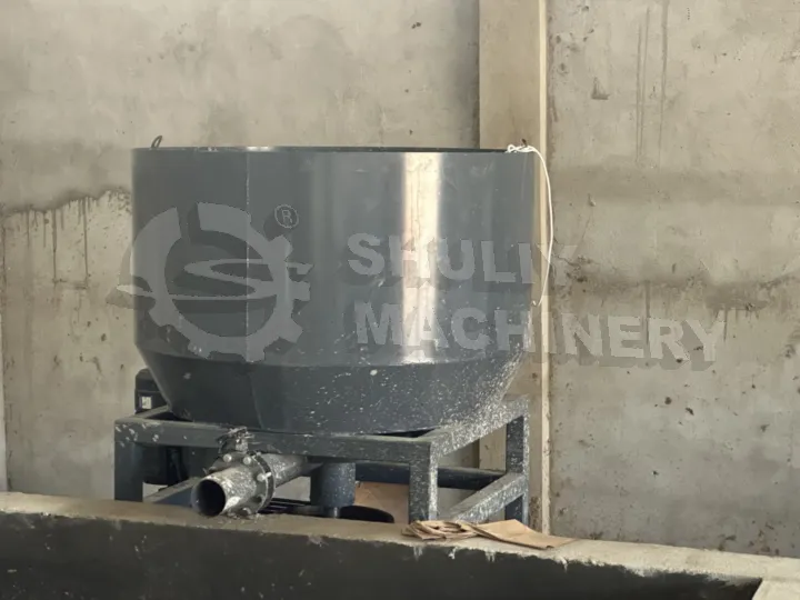 Sl-4*4 Rotary Egg Tray Machine + Brick Kiln Dryer Installation In Tanzania 1 Papieraufschlussmaschine