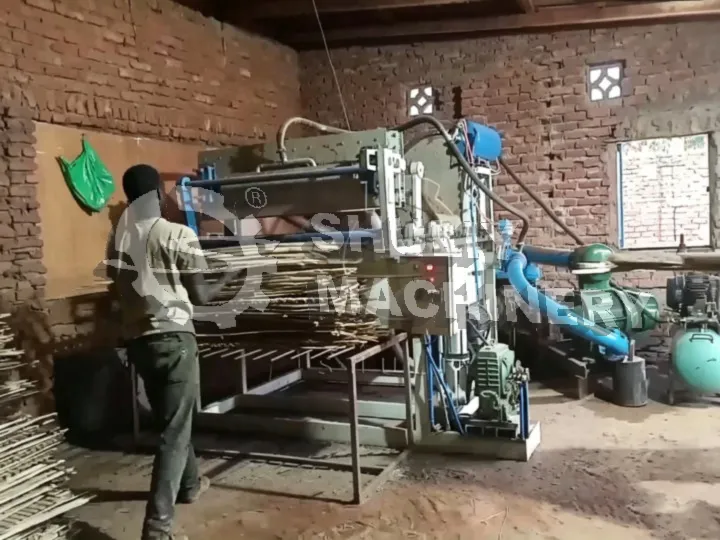 Malawi Feedback: Sl-4×1 Egg Tray Machine With Natural Drying 2 1500 pcs per hour paper tray molding machine